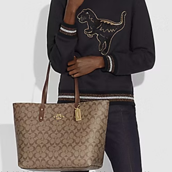 Coach Town Tote In Signature Canvas 76636 IMN91 IM/KHAKI POPPY - Picture 2 of 9